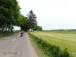 2026-05-10_Reco-et-Encadrement-Tracteurs-et-Vehicules-Anciens_Courtil